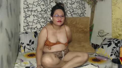 Snapshot of amazing_angel22 chatting on 03.03.25 amazing angel online show from 03.03.25