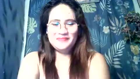 Snapshot of amazing_angel22 chatting on 09.23.25 amazing angel online show from 09.23.25