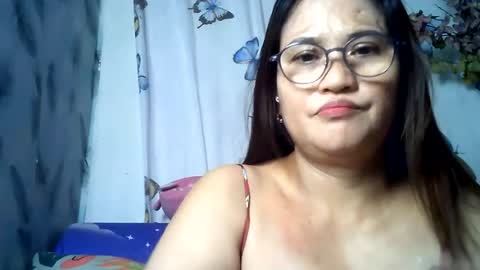 Snapshot of amazing_angel22 chatting on 06.24.26 amazing angel online show from 06.24.26