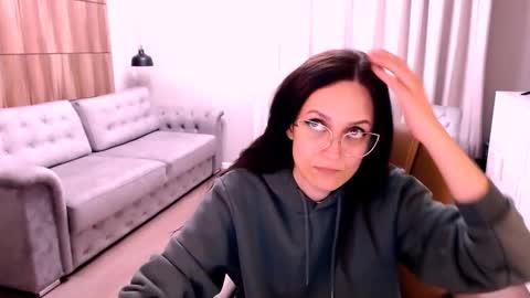 Izza online show from 09.25.25