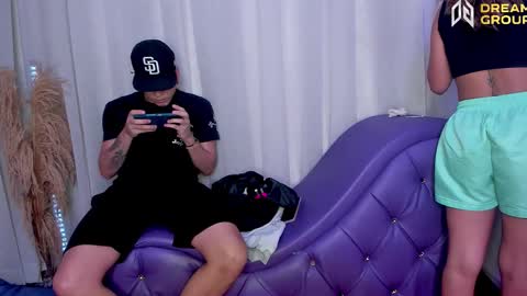 3some HORNY KIMGOOD GIRL LOOKING TO EXPERIENCE ALL KINDS OF SHOW online show from 10.20.25