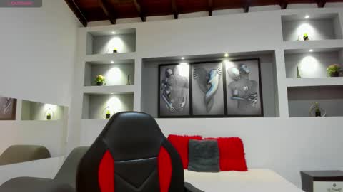 Ambar  online show from 10.15.25