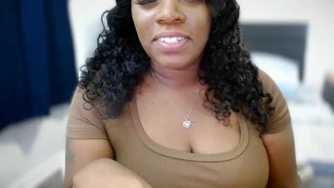 Amoya online show from 09.27.25