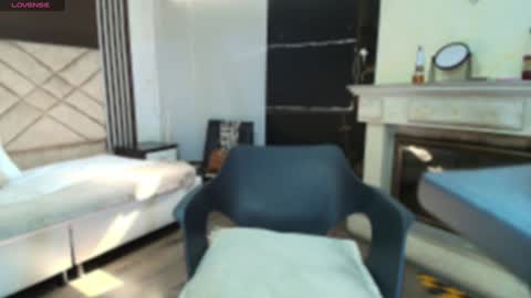 Ambar Ross online show from 12.11.24