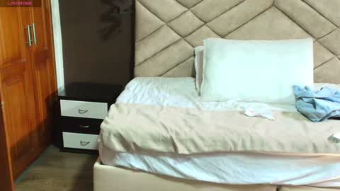 Ambar Ross online show from 01.20.25