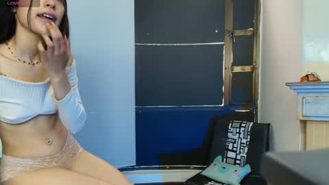 Ambar Ross online show from 03.06.25