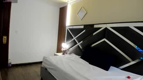 Ambar Ross online show from 02.05.26