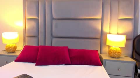 AmbarSantany  online show from 03.15.26