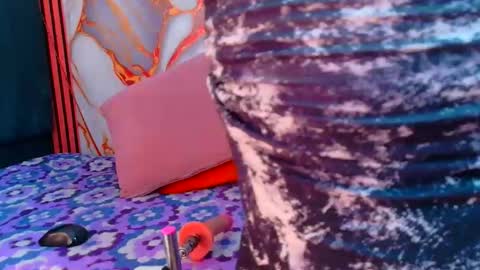 ambarsmit69 online show from 04.12.26