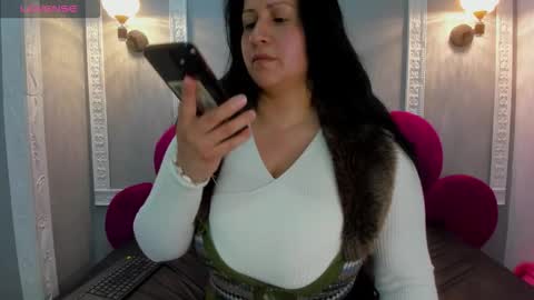   online show from 12.20.25