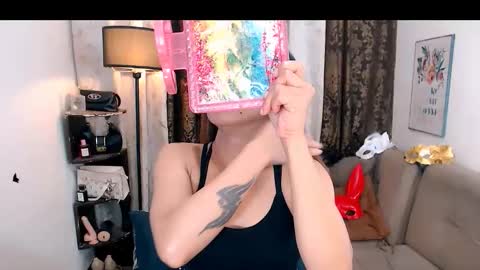 amber online show from 10.28.25