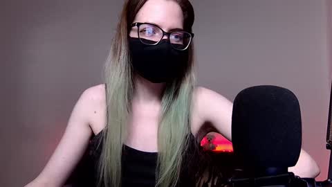 Snapshot of amber_candyfloss chatting on 12.02.24 Amber non-nude model online show from 12.02.24