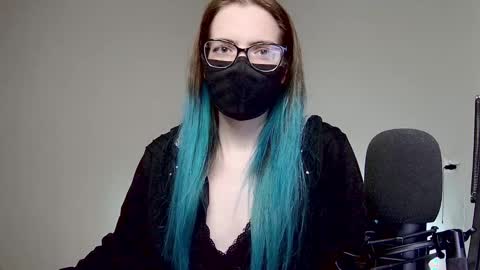 Snapshot of amber_candyfloss chatting on 12.30.24 Amber non-nude model online show from 12.30.24