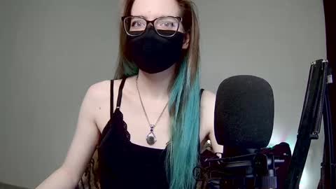 Snapshot of amber_candyfloss chatting on 02.02.25 Amber non-nude model online show from 02.02.25