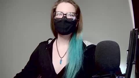 Snapshot of amber_candyfloss chatting on 02.13.25 Amber non-nude model online show from 02.13.25