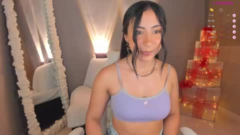 Snapshot of amber_curly chatting on 12.14.24 amber_curly online show from 12.14.24