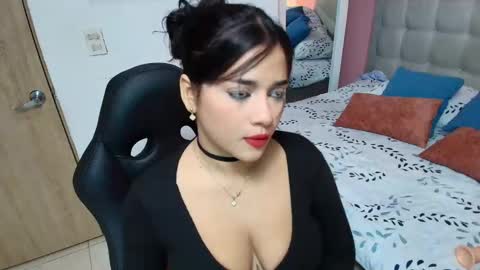 amber_rivas19_ online show from 10.16.25