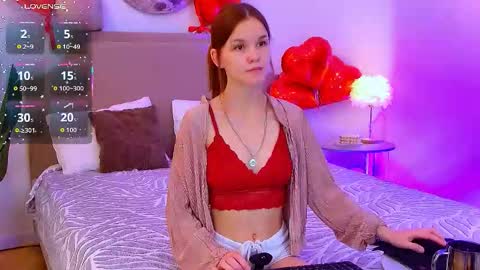 Snapshot of amber_rogerss chatting on 02.15.26 Amber online show from 02.15.26