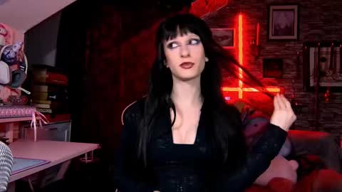 DEMONESS AMBER 666 online show from 12.20.25