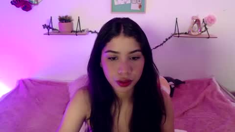 Amber Jeong online show from 12.22.24