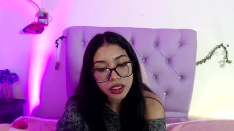 Amber Jeong online show from 01.21.25