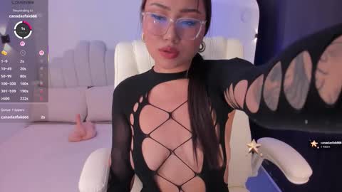 Snapshot of amberlewis_ chatting on 02.12.26 Amber online show from 02.12.26