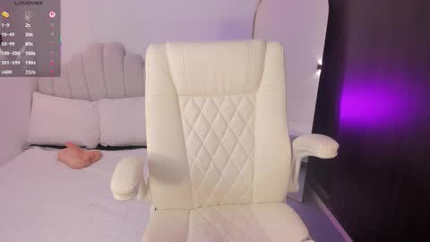 Snapshot of amberlewis_ chatting on 02.19.26 Amber online show from 02.19.26