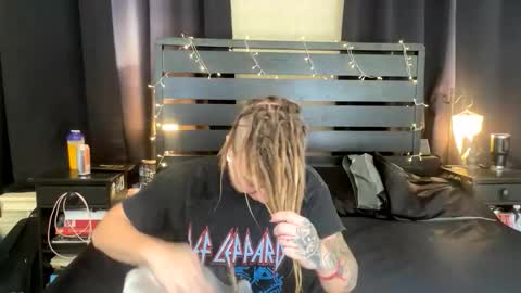 Amberneddie online show from 11.13.25