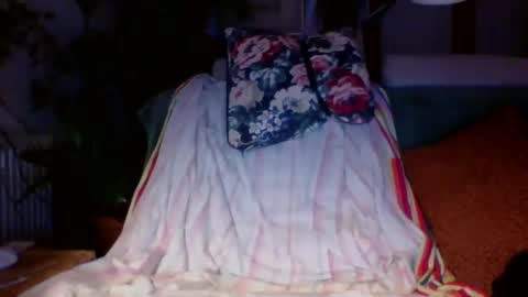 Amberr11 online show from 01.16.25