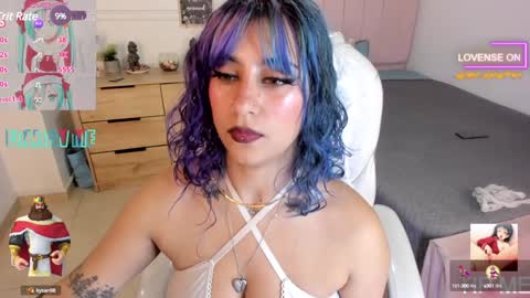 amberr_thompson online show from 12.05.24