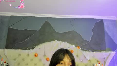 Amber Grey online show from 10.17.25