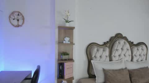 Amber online show from 12.15.25