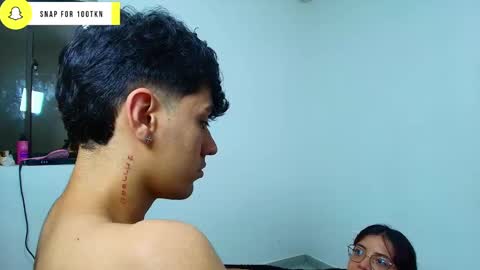 Snapshot of ameli_and_lucas chatting on 12.27.24 Amelia Lucas online show from 12.27.24