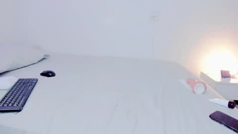 Amelia Hot online show from 01.21.25