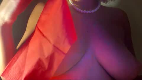 Snapshot of amelia9797 chatting on 11.02.25 Beatrice online show from 11.02.25