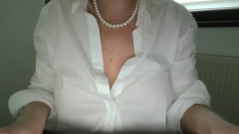 Beatrice online show from 11.30.25