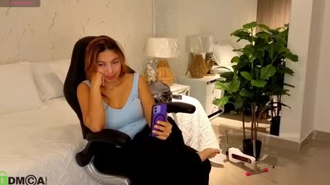 AMELIA online show from 10.05.25