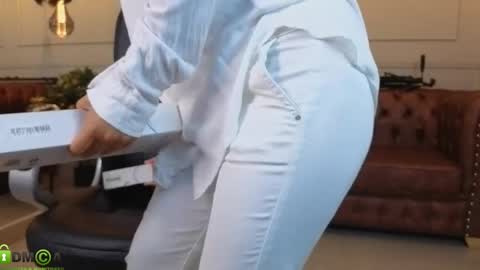 AMELIA online show from 04.21.26