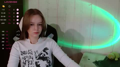 Snapshot of amelia_sweeti chatting on 10.11.25 amelia_sweeti online show from 10.11.25