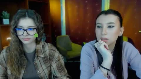 Snapshot of ameliaa_sweet chatting on 03.20.26 ameliaa_sweet online show from 03.20.26