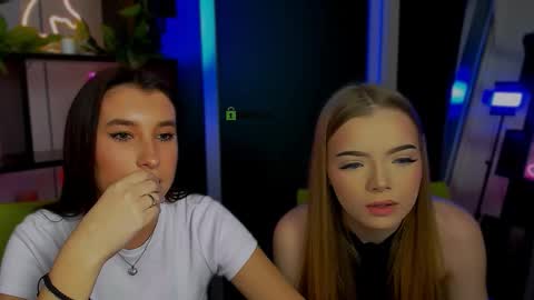 Snapshot of ameliaa_sweet chatting on 03.25.26 ameliaa_sweet online show from 03.25.26