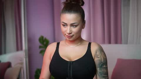  Amelia  online show from 04.15.26