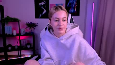 Amelia online show from 04.14.26