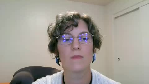 Snapshot of ameliaishka chatting on 09.15.25 Ameliaishka online show from 09.15.25