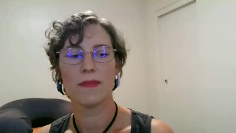 Snapshot of ameliaishka chatting on 09.20.25 Ameliaishka online show from 09.20.25