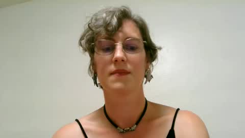 Snapshot of ameliaishka chatting on 09.21.25 Ameliaishka online show from 09.21.25