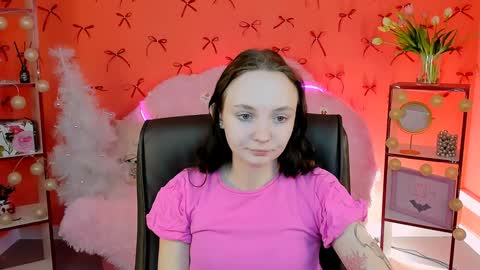 Snapshot of ameliamalina chatting on 12.13.24 Amelia online show from 12.13.24