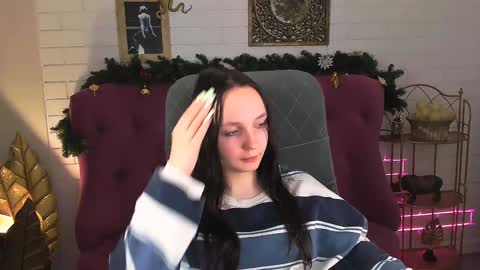 Snapshot of ameliamalina chatting on 01.05.25 Amelia online show from 01.05.25