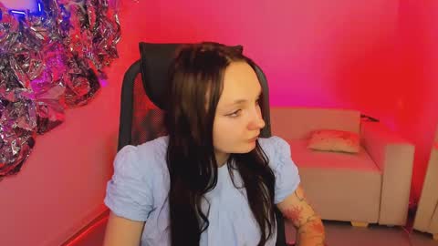 Snapshot of ameliamalina chatting on 01.14.25 Amelia online show from 01.14.25