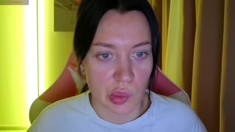 Amelia Sonk online show from 11.13.25